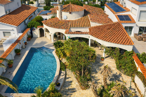 Villa a Empuriabrava, Gerona, Empuriabrava - € 1.060.000 | Ref: W-046UCM - foto 1